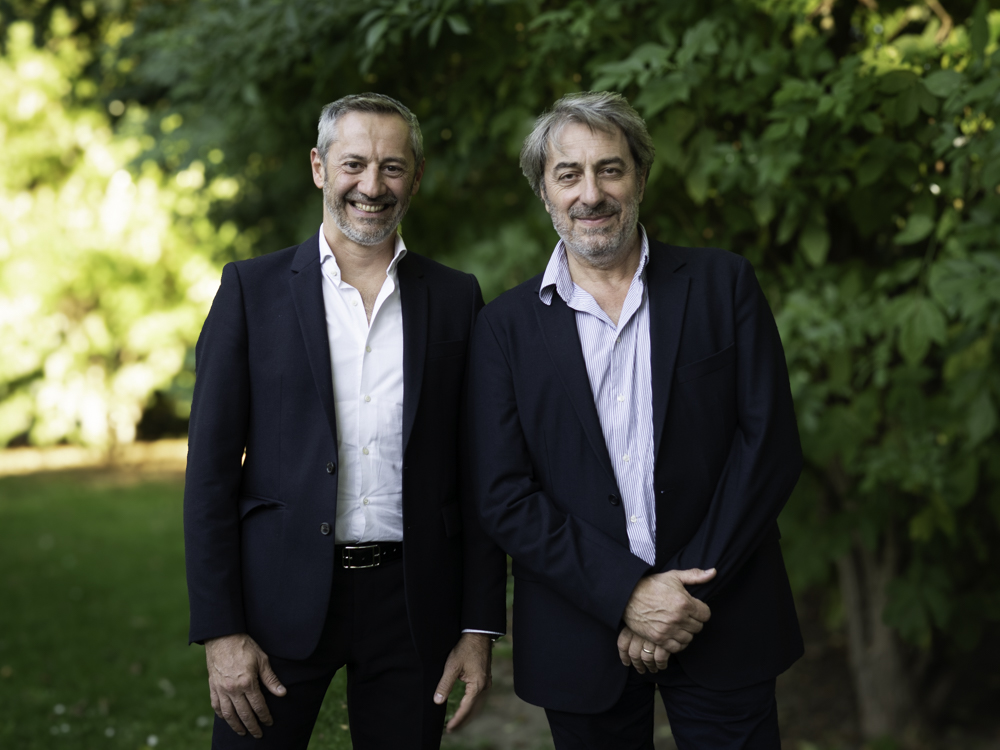 David Libre et Denis de Valmont, co-fondateur d'Assur-aidant, récompensés au Trophées de l'assurance 2025.
